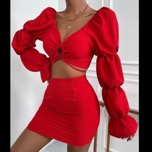 2 Piece Outfit - Cut Out Gathered Sleeve Flounce Cuff Crop Top & Body Con Skirt